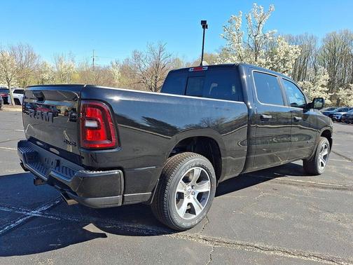Diamond Black 2026 RAM 1500 Express