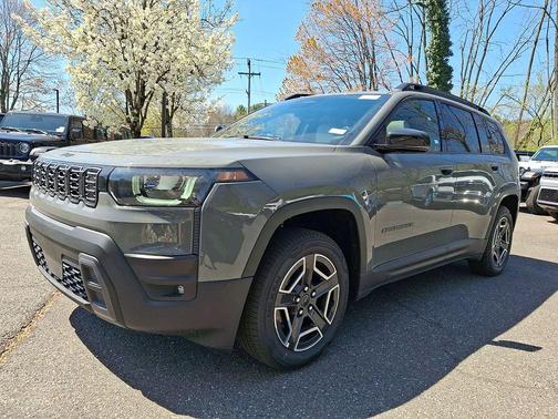 Sting Gray Clearcoat 2026 Jeep Cherokee LAREDO/LIMITED