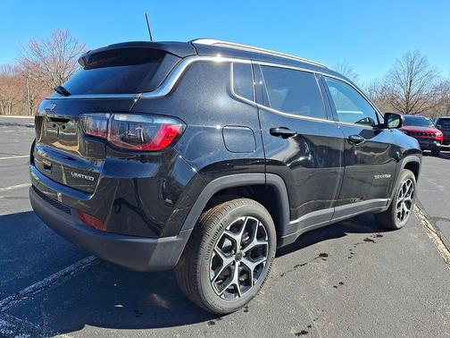 Diamond Black 2026 Jeep Compass Limited