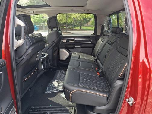 Molten Red Pearlcoat 2026 RAM 1500 Tungsten