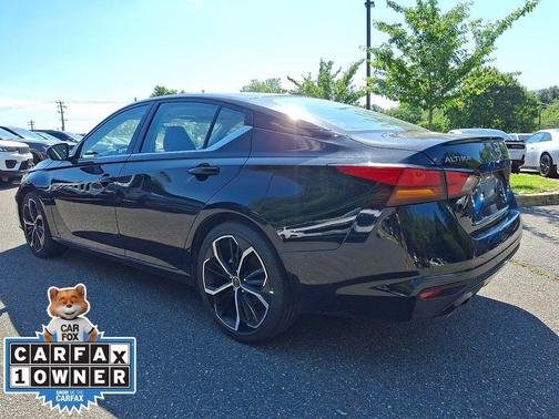 Super Black Clearcoat 2024 Nissan Altima 2.5 SR