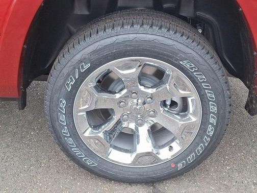 Molten Red Pearlcoat 2026 RAM 1500 Big Horn/Lone Star