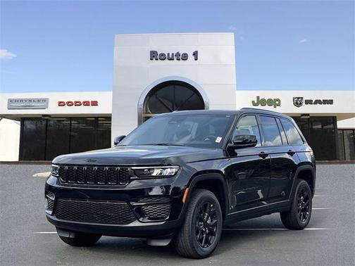 2025 Jeep Grand Cherokee Laredo