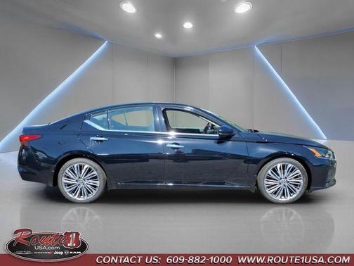 Black 2025 Nissan Altima SL