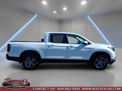 White 2023 Honda Ridgeline RTL-E
