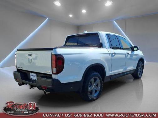 White 2023 Honda Ridgeline RTL-E