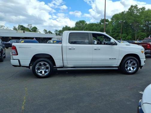 Bright White Clearcoat 2020 RAM 1500 Big Horn
