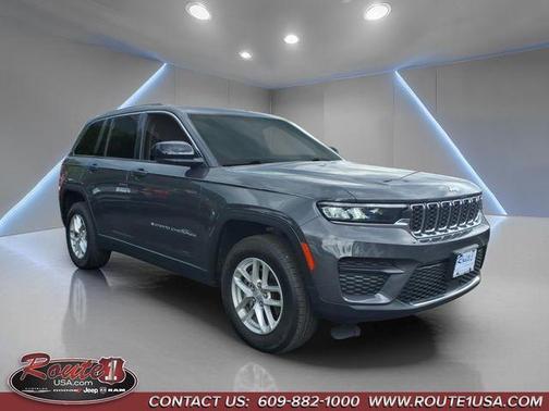 Metallic 2024 Jeep Grand Cherokee Laredo X