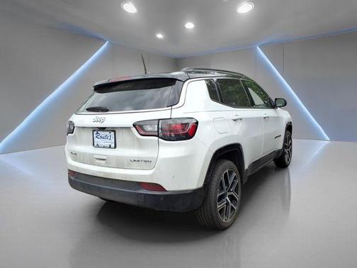 Bright White Clearcoat 2025 Jeep Compass Limited