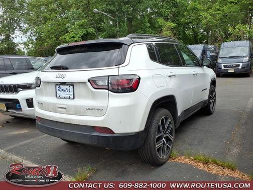 Bright White Clearcoat 2025 Jeep Compass Limited