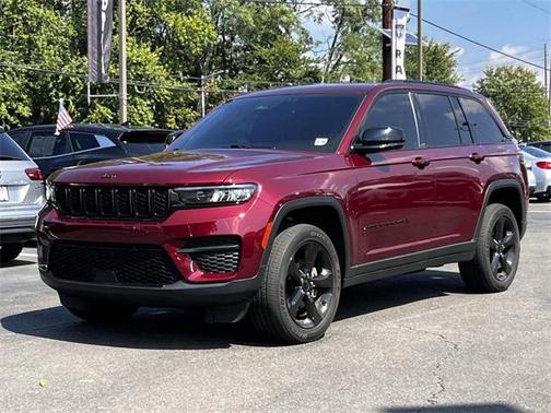 2023 Jeep Grand Cherokee Altitude