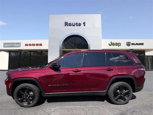 2023 Jeep Grand Cherokee Altitude