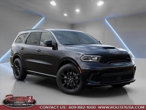 DB Black Crystal Clearcoat 2026 Dodge Durango GT