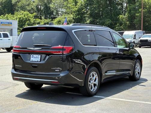 2022 Chrysler Pacifica Limited