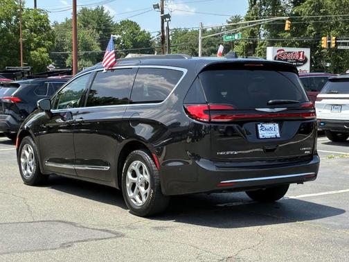 2022 Chrysler Pacifica Limited