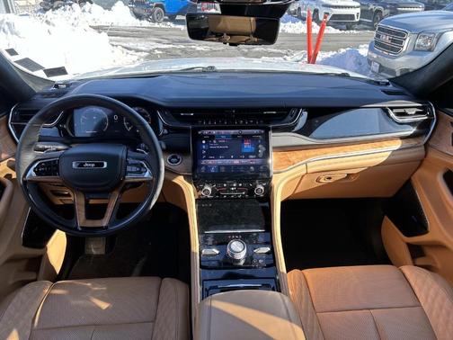 2024 Jeep Grand Cherokee Summit