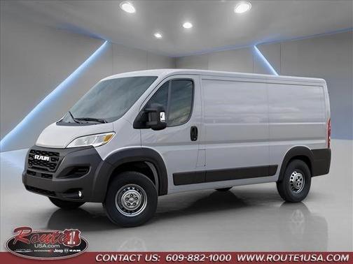 Bright White Clearcoat 2026 RAM ProMaster 3500 Low Roof