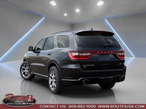DB Black Crystal Clearcoat 2026 Dodge Durango GT Plus HEMI V8