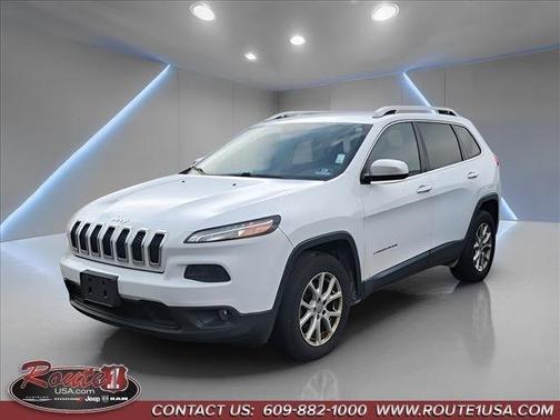 Bright White Clearcoat 2017 Jeep Cherokee Latitude