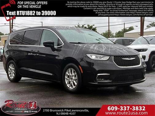 2024 Chrysler Pacifica Touring-L
