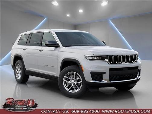 Bright White Clearcoat 2026 Jeep Grand Cherokee L Laredo