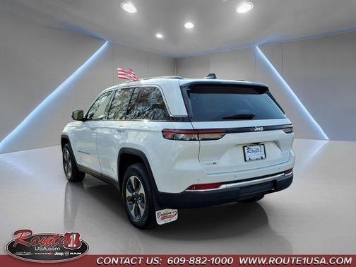 Bright White Clearcoat 2022 Jeep Grand Cherokee 4xe Base