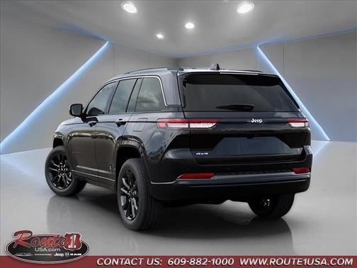 Diamond Black 2026 Jeep Grand Cherokee Limited