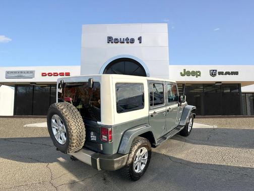 2017 Jeep Wrangler Unlimited Sahara