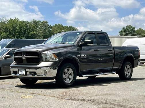 2016 RAM 1500 SLT