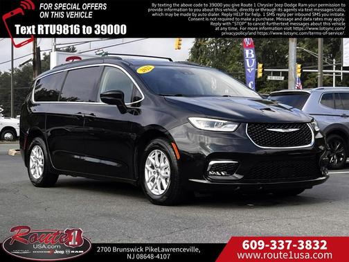 2022 Chrysler Pacifica Touring-L