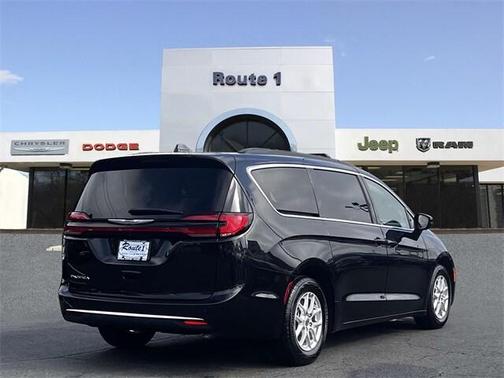 2022 Chrysler Pacifica Touring-L