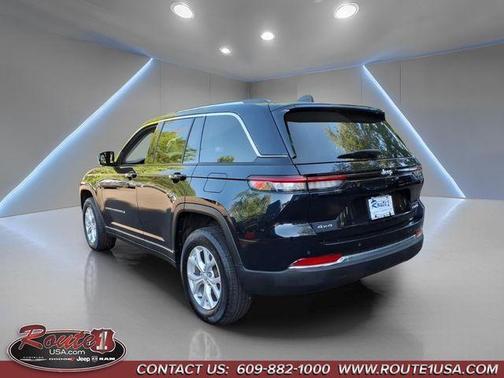 Midnight Sky 2023 Jeep Grand Cherokee Limited