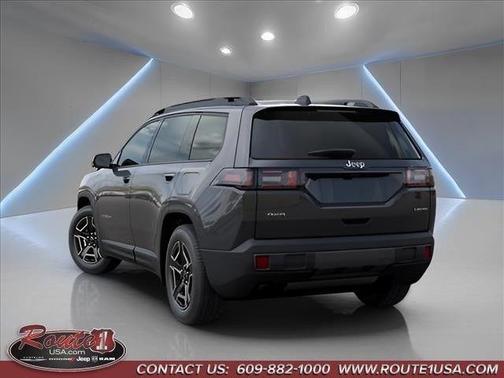 Sting Gray Clearcoat 2026 Jeep Cherokee LAREDO/LIMITED