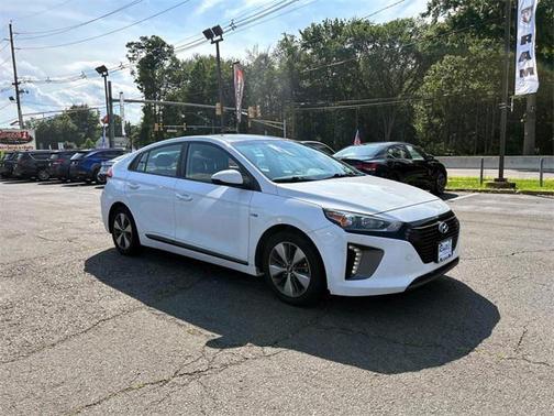2019 Hyundai IONIQ Plug-In Hybrid Base