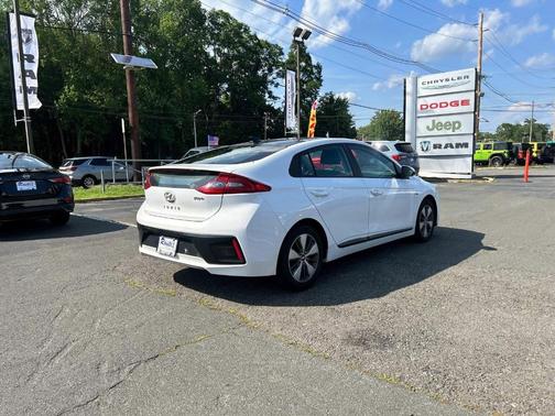 2019 Hyundai IONIQ Plug-In Hybrid Base