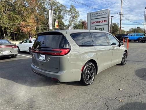 2023 Chrysler Pacifica Hybrid Limited