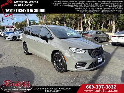 2023 Chrysler Pacifica Hybrid Limited