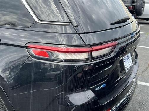 2023 Jeep Grand Cherokee 4xe Overland