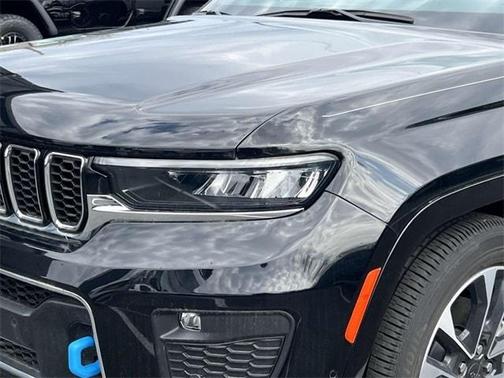 2023 Jeep Grand Cherokee 4xe Overland
