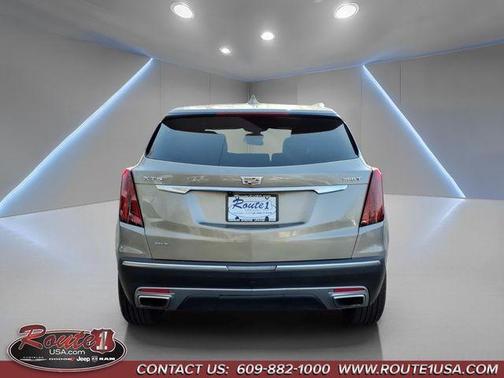 Latte 2023 Cadillac XT5 Premium Luxury