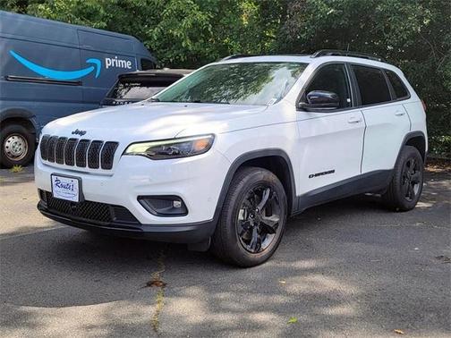 2023 Jeep Cherokee Altitude Lux