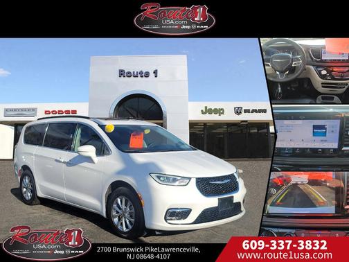 2022 Chrysler Pacifica Touring-L