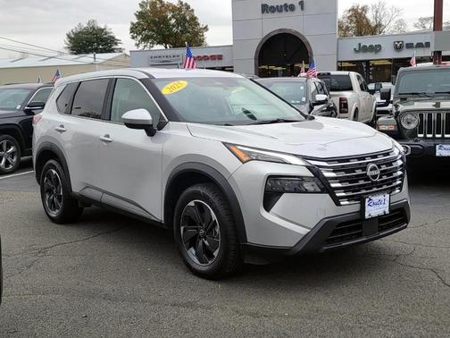 2025 Nissan Rogue SV