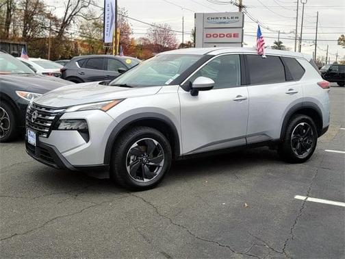 2025 Nissan Rogue SV