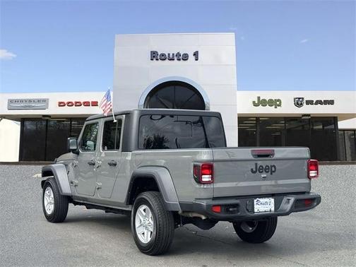 2023 Jeep Gladiator Sport
