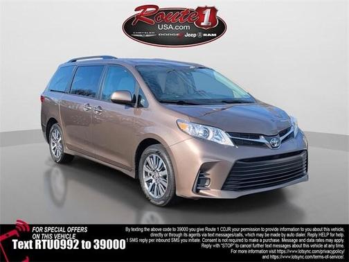 2020 Toyota Sienna LE