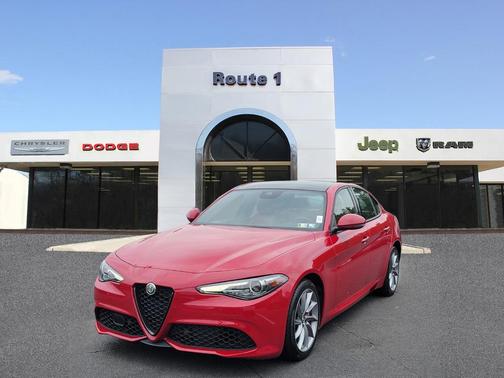 2022 Alfa Romeo Giulia Base