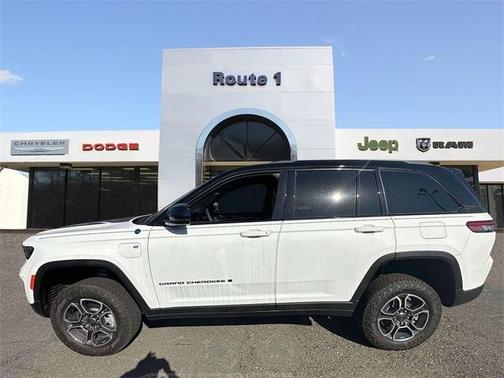 2023 Jeep Grand Cherokee 4xe Trailhawk