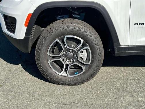 2023 Jeep Grand Cherokee 4xe Trailhawk