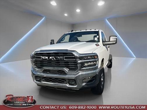 Bright White Clearcoat 2026 RAM 3500 Tradesman/Big Horn